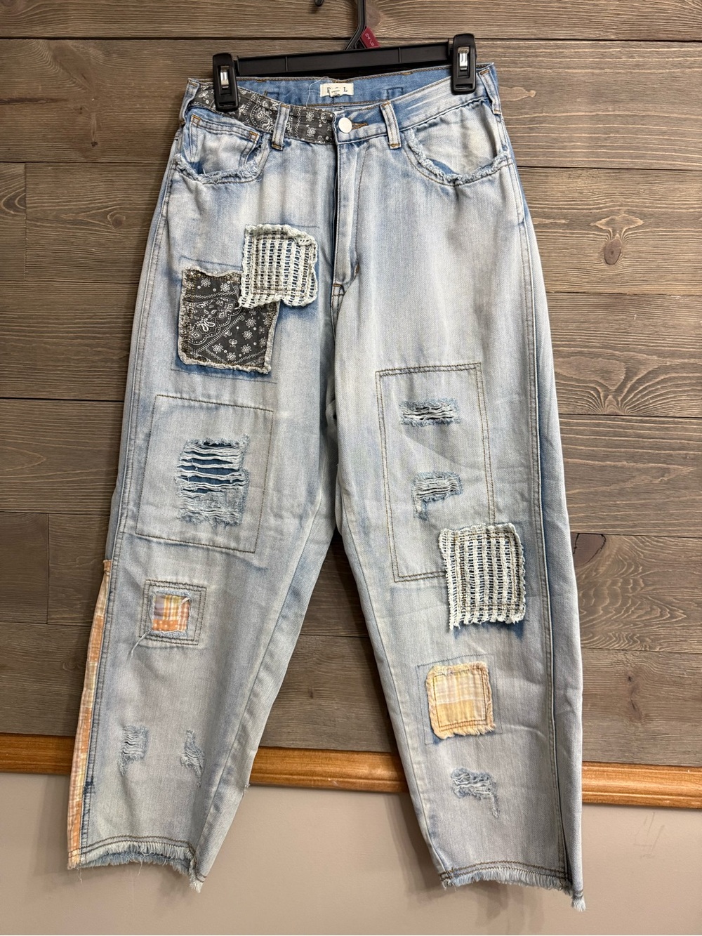 POL Patchwork Distressed Jeans Light Wash Boyfriend Boho Denim